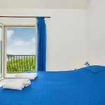 1 Bedroom Pet Friendly In アパート *